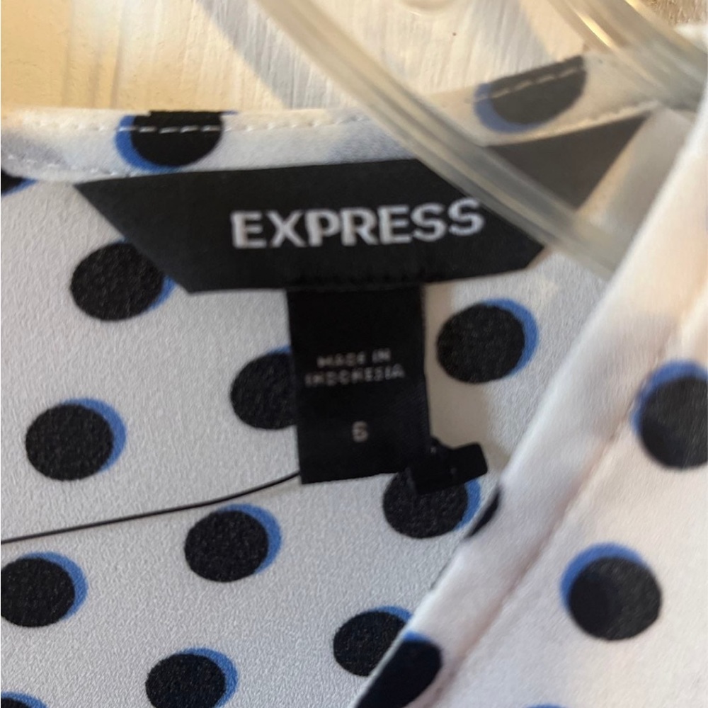 Express Blouse - Picture 3 of 4